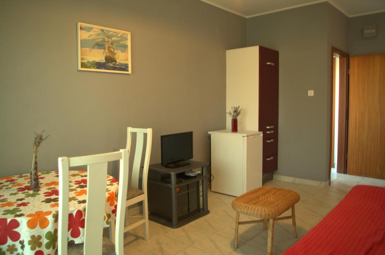 Apartmani Pago Đảo Pag Ngoại thất bức ảnh